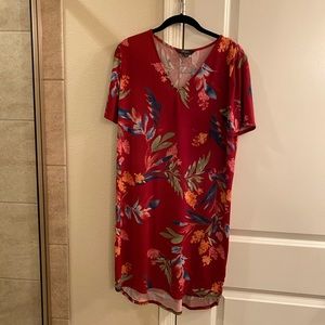 Women’s knee length dress. L